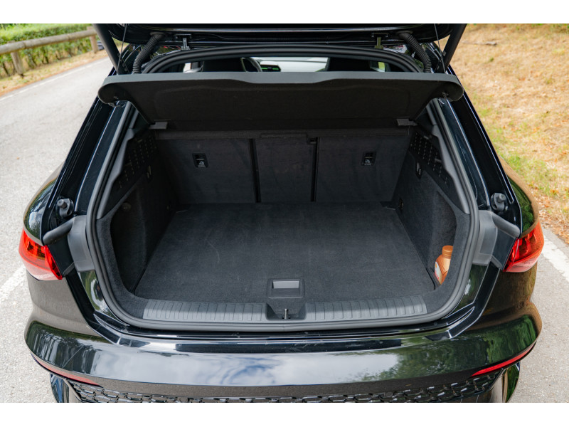 Audi RS3 Sportback 2.5 TFSI S Tronic - Matrix Led - Freins céramiques -Toit pano - B&O – Image 14