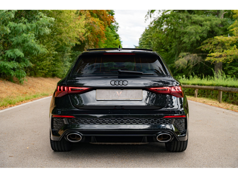 Audi RS3 Sportback 2.5 TFSI S Tronic - Matrix Led - Freins céramiques -Toit pano - B&O – Image 6