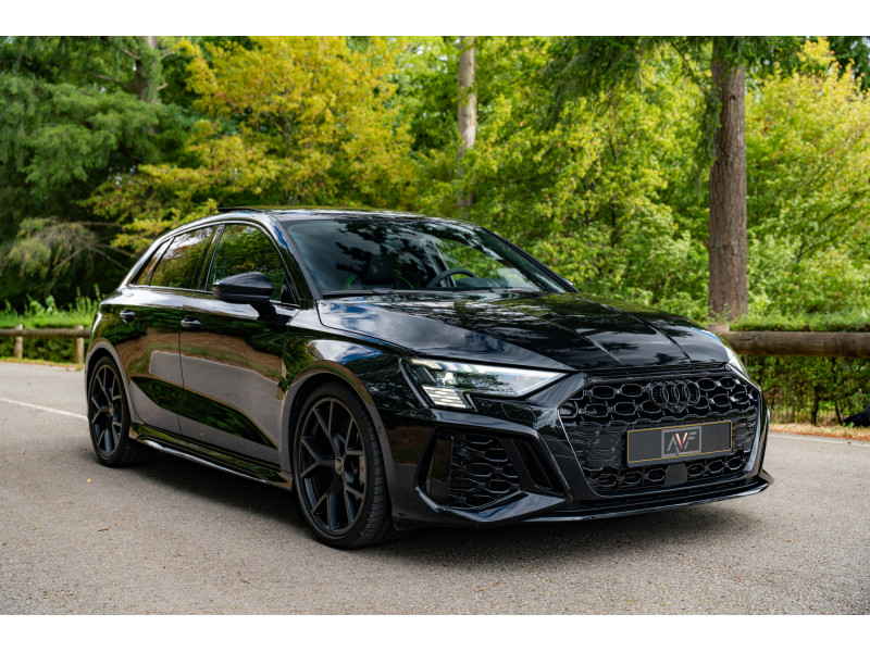 Audi RS3 Sportback 2.5 TFSI S Tronic - Matrix Led - Freins céramiques -Toit pano - B&O – Image 3