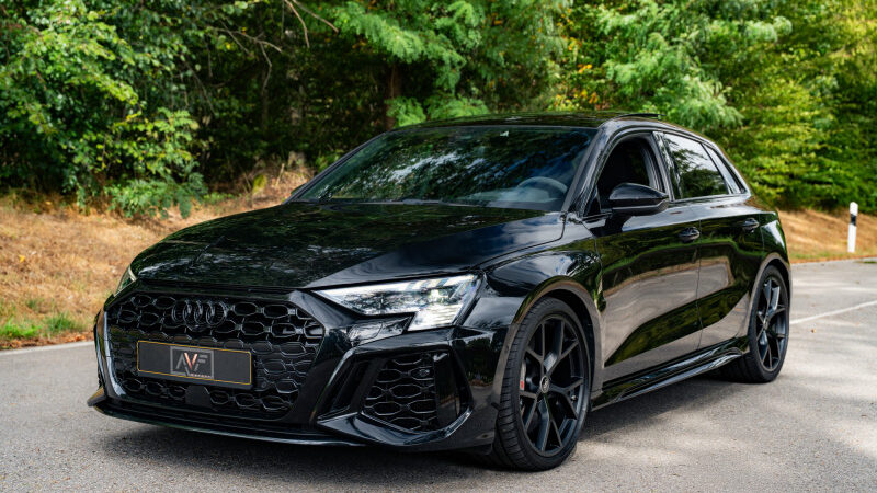 Audi RS3 Sportback 2.5 TFSI S Tronic - Matrix Led -  Freins céramiques -Toit pano - B&O