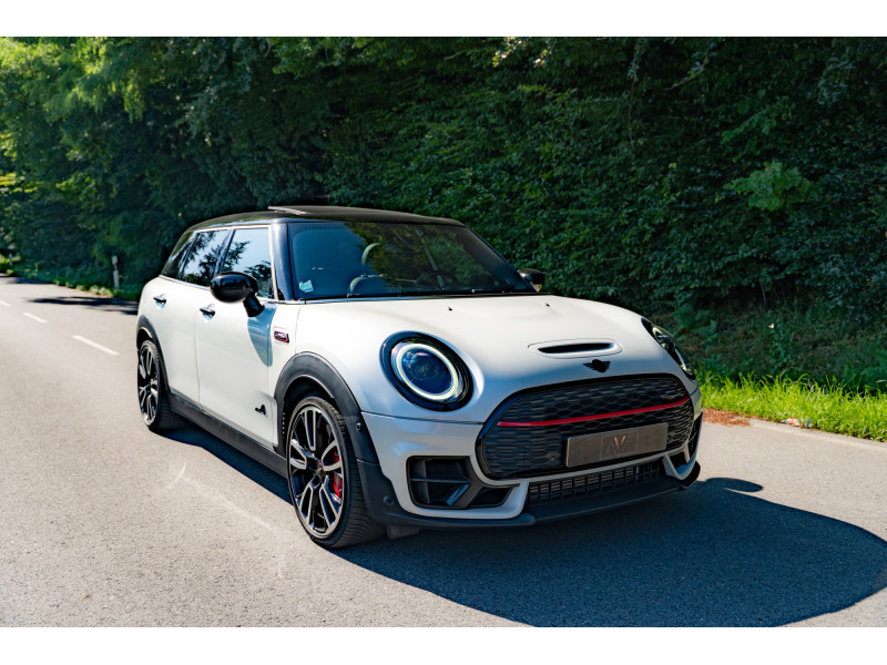 MINI John Cooper Works Clubman ALL4 - Edition Premium Plus - Toit ouvrant panoramique - Harman Kardon – Image 3