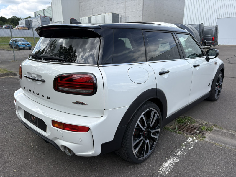 MINI John Cooper Works Clubman ALL4 - Edition Premium Plus - Toit ouvrant panoramique - Harman Kardon – Image 4