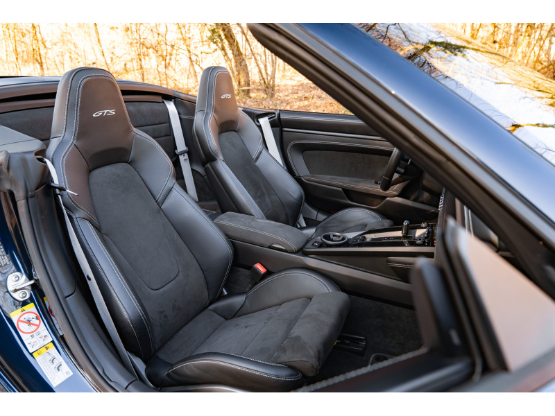 Porsche 992 911 Carrera 4 GTS Cabriolet - Sport Chrono -Rear-wheel steering - BOSE Surround – Image 11