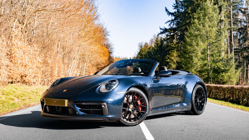 Porsche 992 911 Carrera 4 GTS Cabriolet - Sport Chrono -Rear-wheel steering - BOSE Surround