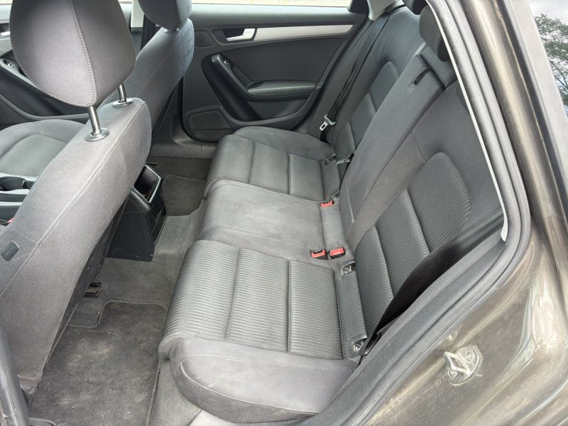 Audi A4 Avant 2.0 TDI 120 – Image 13
