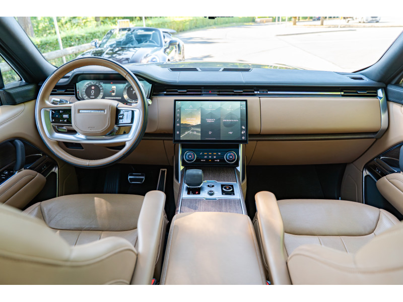 Land-Rover Range Rover SWB P530 HSE Mark I – Image 11