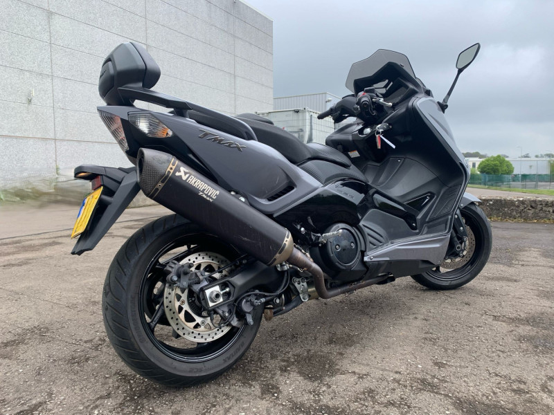 Yamaha TMAX 530 T-Max - ABS - Akrapovic - Selle & Poignées chauffantes – Image 2