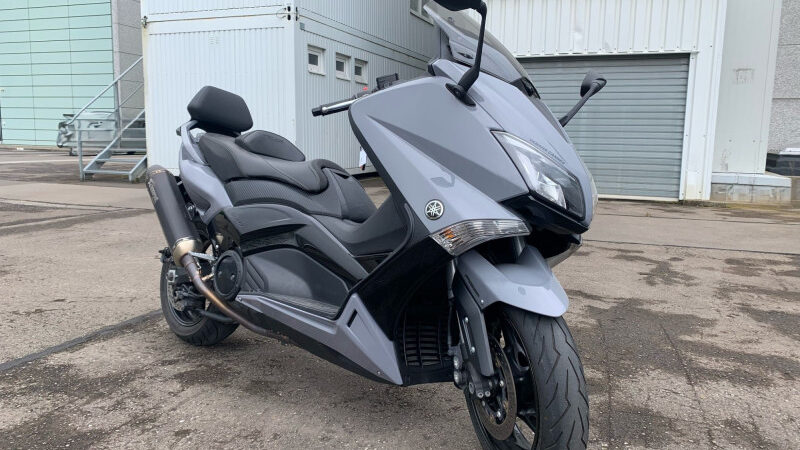 Yamaha TMAX 530 T-Max - ABS - Akrapovic - Selle & Poignées chauffantes