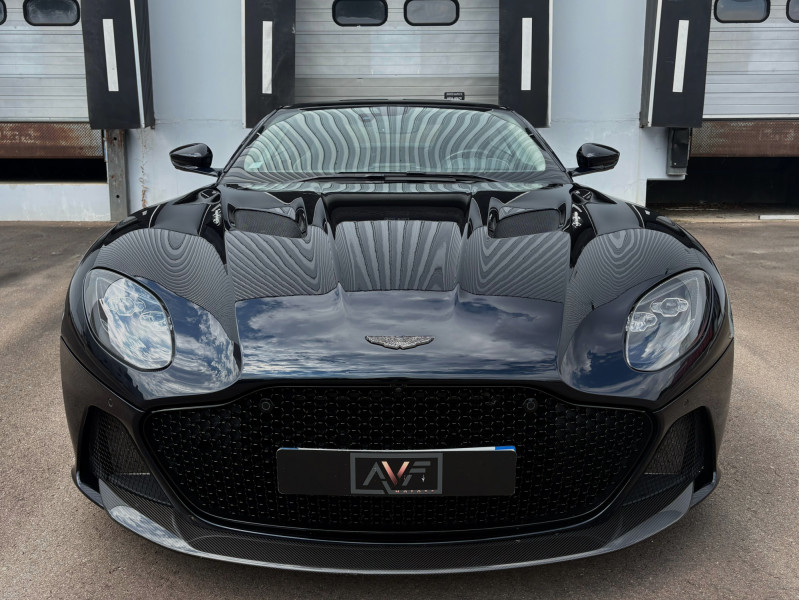Aston Martin DBS 5.2 V12 725 SUPERLEGGERA – Image 3