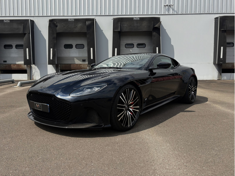 Aston Martin DBS 5.2 V12 725 SUPERLEGGERA