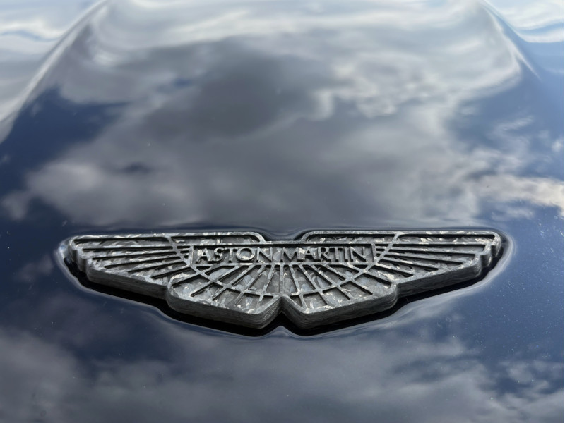 Aston Martin DBS 5.2 V12 725 SUPERLEGGERA – Image 13