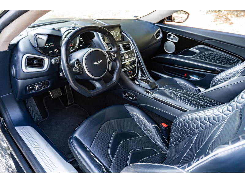 Aston Martin DBS 5.2 V12 725 SUPERLEGGERA – Image 10