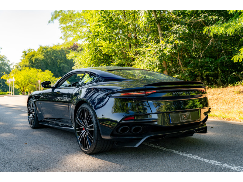Aston Martin DBS 5.2 V12 725 SUPERLEGGERA – Image 9