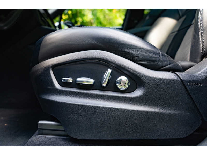 Porsche Cayenne E HYBRID - Image 13