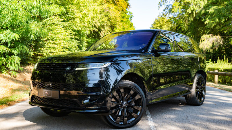 Land-Rover Range Rover Sport P530 First Edition - 4.4 V8 - Black Pack - Panoramic Roof