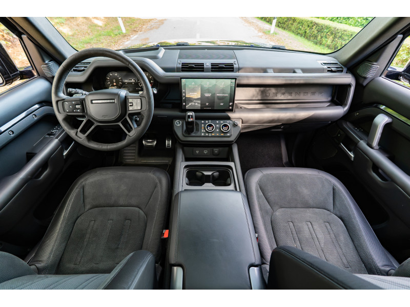 Land-Rover Defender 90 P525 BLACK PACK - V8 SUPERCHARGE – Image 11