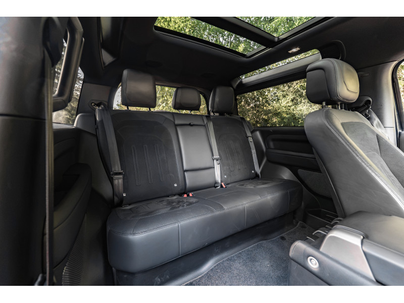 Land-Rover Defender 90 P525 BLACK PACK - V8 SUPERCHARGE – Image 12