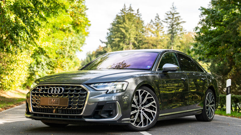 Audi S8 V8 4.0 TFSI 571 TIPTRONIC 8 QUATTRO