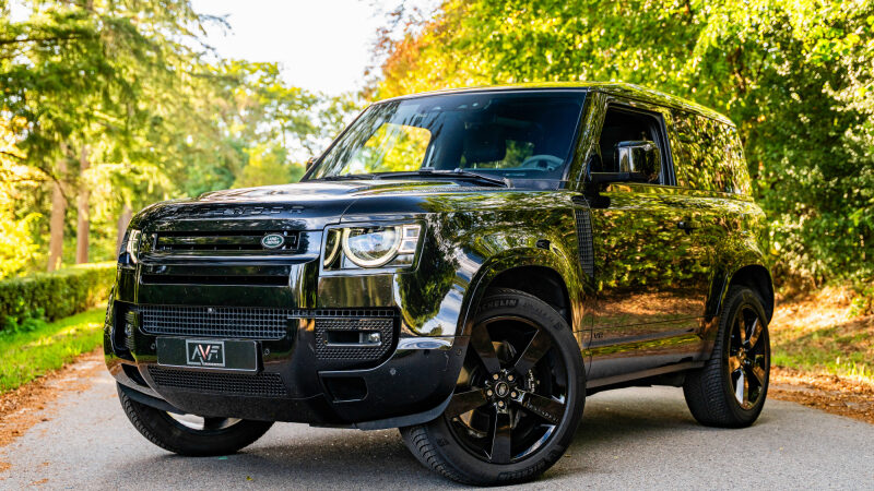 Land-Rover Defender 90 P525 BLACK PACK - V8 SUPERCHARGE