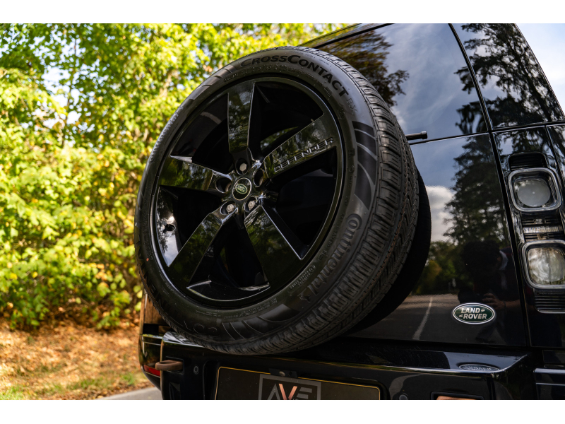 Land-Rover Defender 90 P525 BLACK PACK - V8 SUPERCHARGE – Image 9
